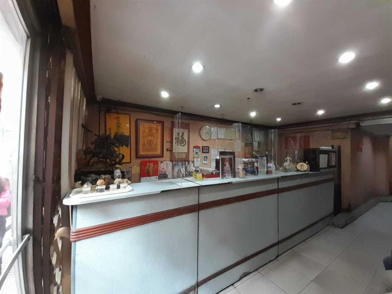 מנילה Oyo 1011 First Hotel מראה חיצוני תמונה