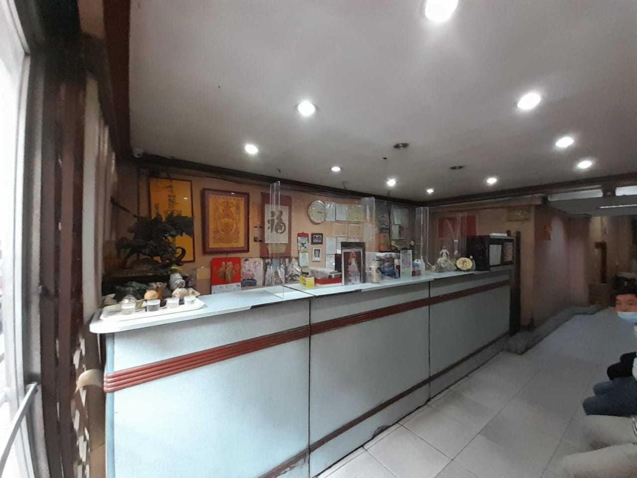 מנילה Oyo 1011 First Hotel מראה חיצוני תמונה